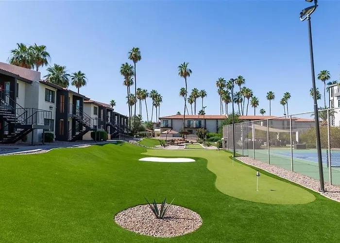 207 Fully Furnished 1br Suite-prime Location