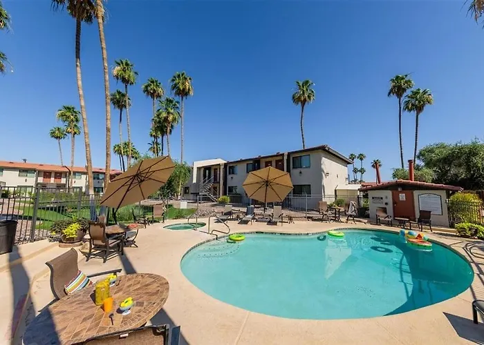 207 Fully Furnished 1br Suite-prime Location *