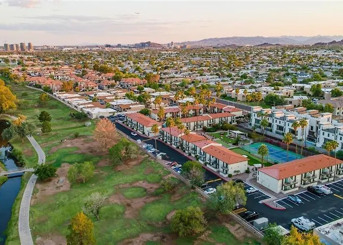 207 Fully Furnished 1br Suite-prime Location *